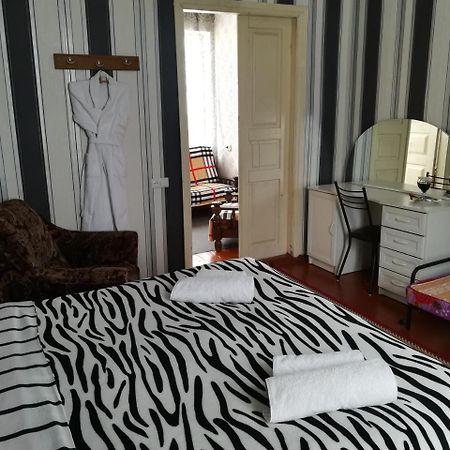 Nikoloz Guesthouse Kazbegi Eksteriør billede