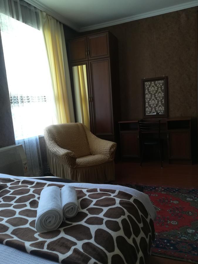 Nikoloz Guesthouse Kazbegi Eksteriør billede