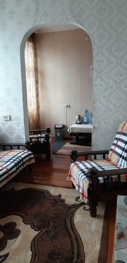 Nikoloz Guesthouse Kazbegi Eksteriør billede
